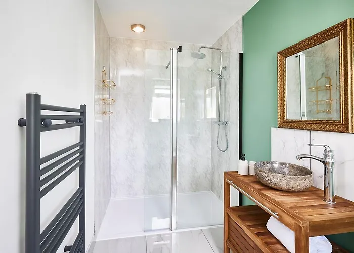 Popular With Families - Cinder Hill Holiday home *